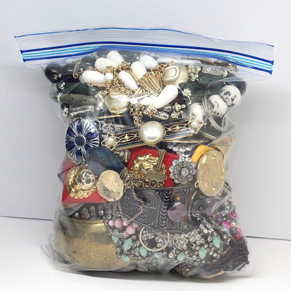 Vintage Wearable Jewelry Lot